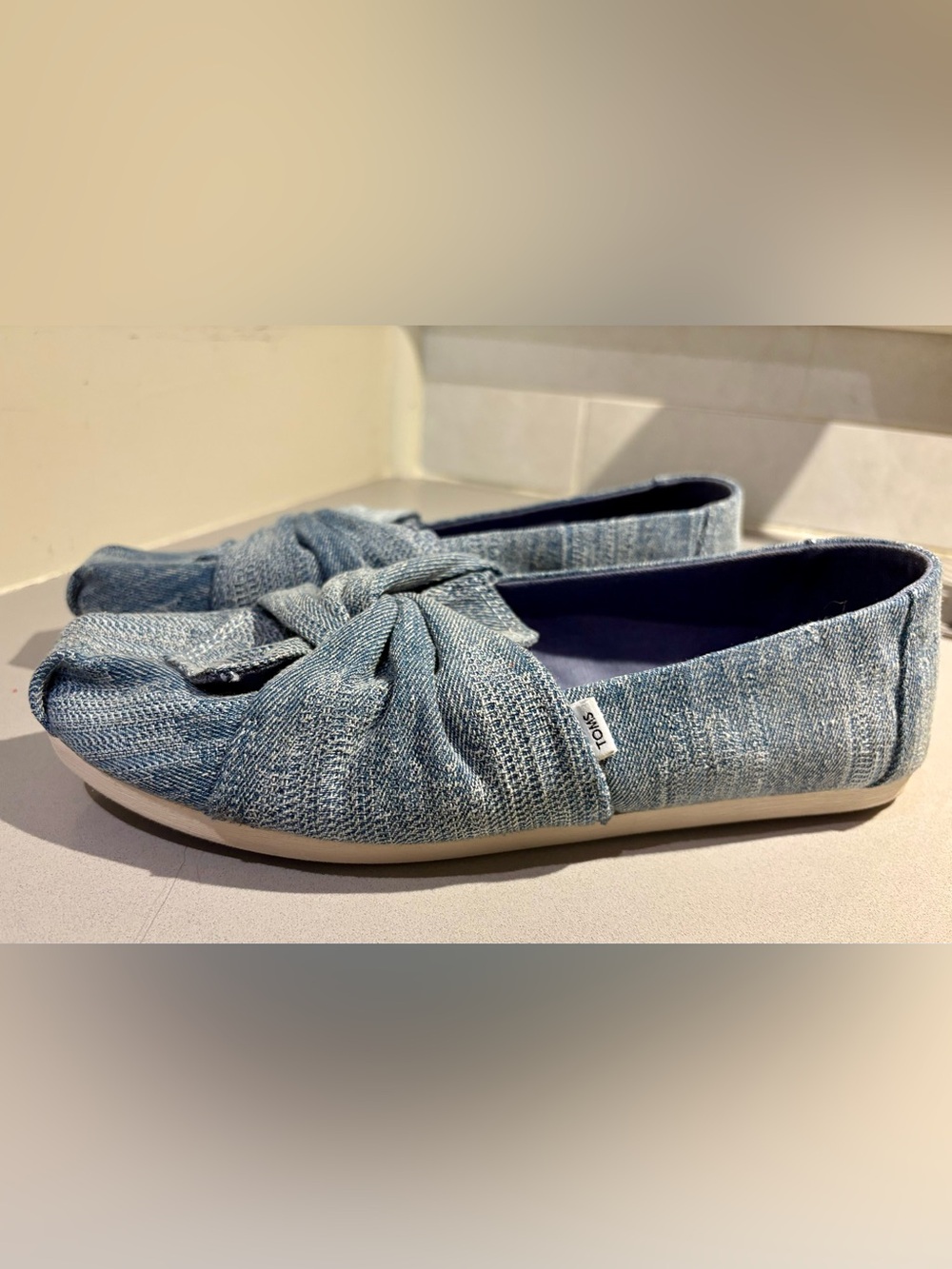 NWOT - TOMS Light Blue/Denim Knotted Slip-On Flats